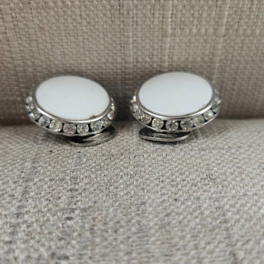 Vintage Stud Earrings Clip On Fashion Jewelry Round White/Silver Earrings Unbra - Picture 2 of 11